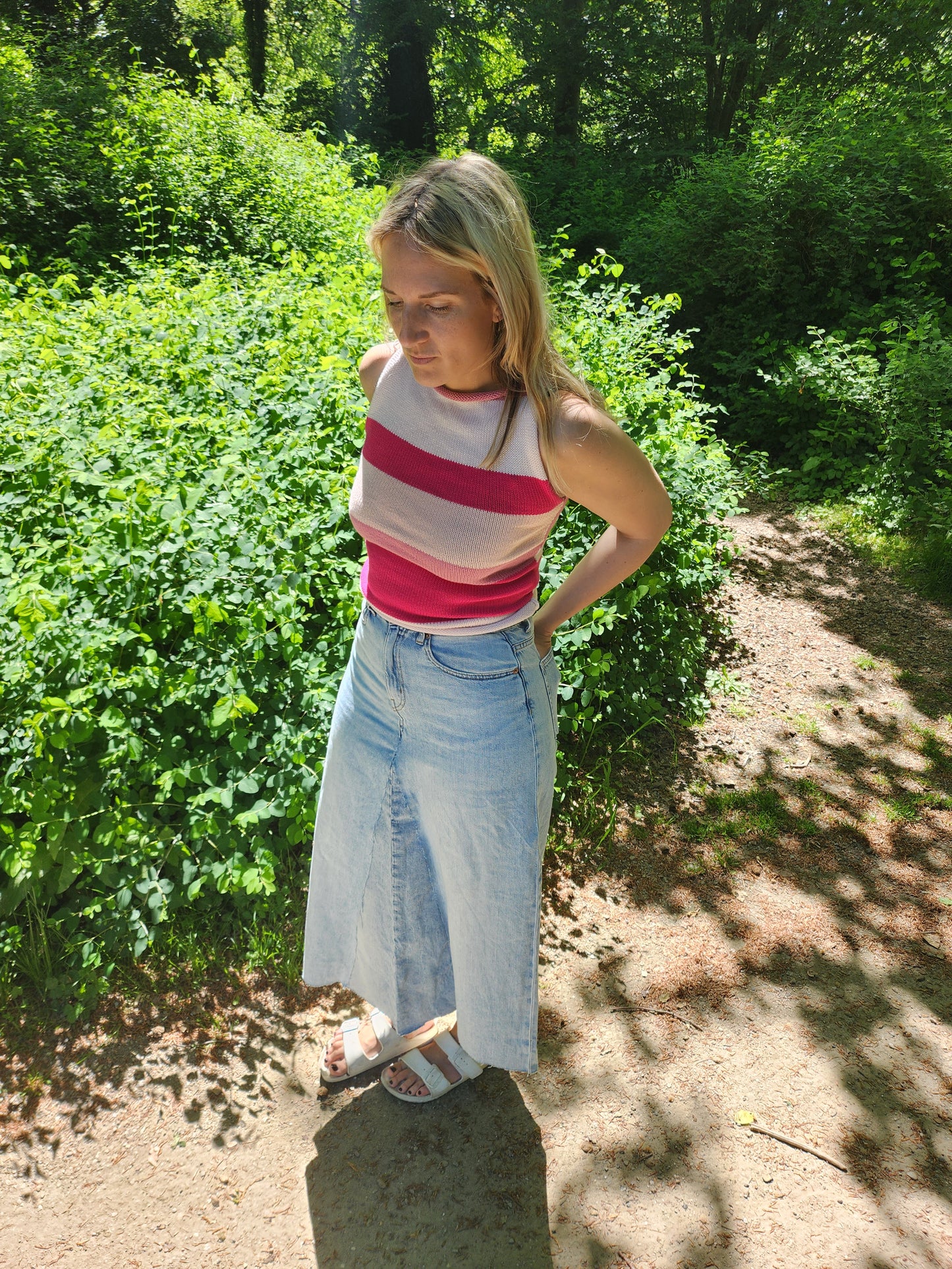 Rose blouse with open back