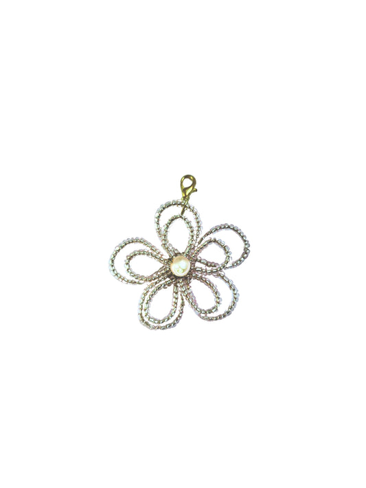 Flower Pendant – Pearl